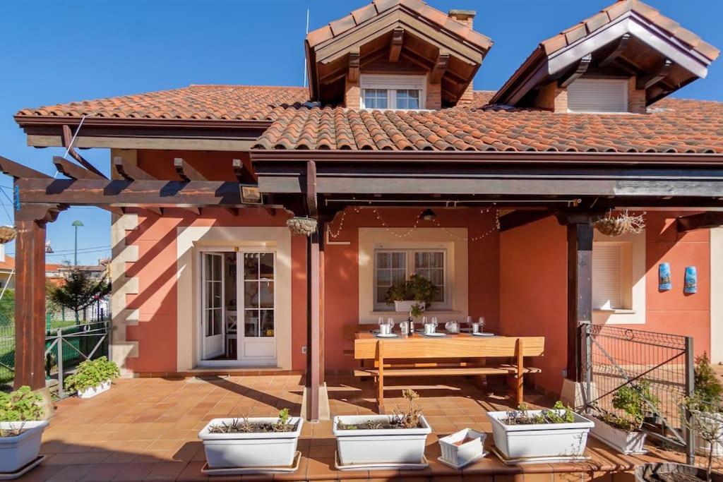 Villa Casa Montanesa Suances Exterior foto